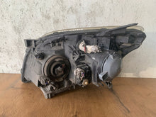 Laden Sie das Bild in den Galerie-Viewer, Frontscheinwerfer Toyota Avensis Xenon Rechts Scheinwerfer Headlight SCH6784398469yf