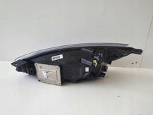 Laden Sie das Bild in den Galerie-Viewer, Frontscheinwerfer Ford Focus MX7B-13E014-ED Rechts Scheinwerfer Headlight