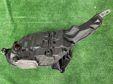 Laden Sie das Bild in den Galerie-Viewer, Frontscheinwerfer Land Rover Range Velar M8A2-13W029-EA Vorderseite Headlight SCH4270552815qf