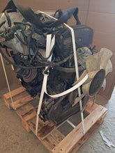 Laden Sie das Bild in den Galerie-Viewer, Motor Kia Sportage FE3N 2.0 165TKm 1996 Benzin Engine Komplett
