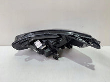 Laden Sie das Bild in den Galerie-Viewer, Frontscheinwerfer Renault Clio I V 260103507R Rechts Scheinwerfer Headlight SCH7122721277ct