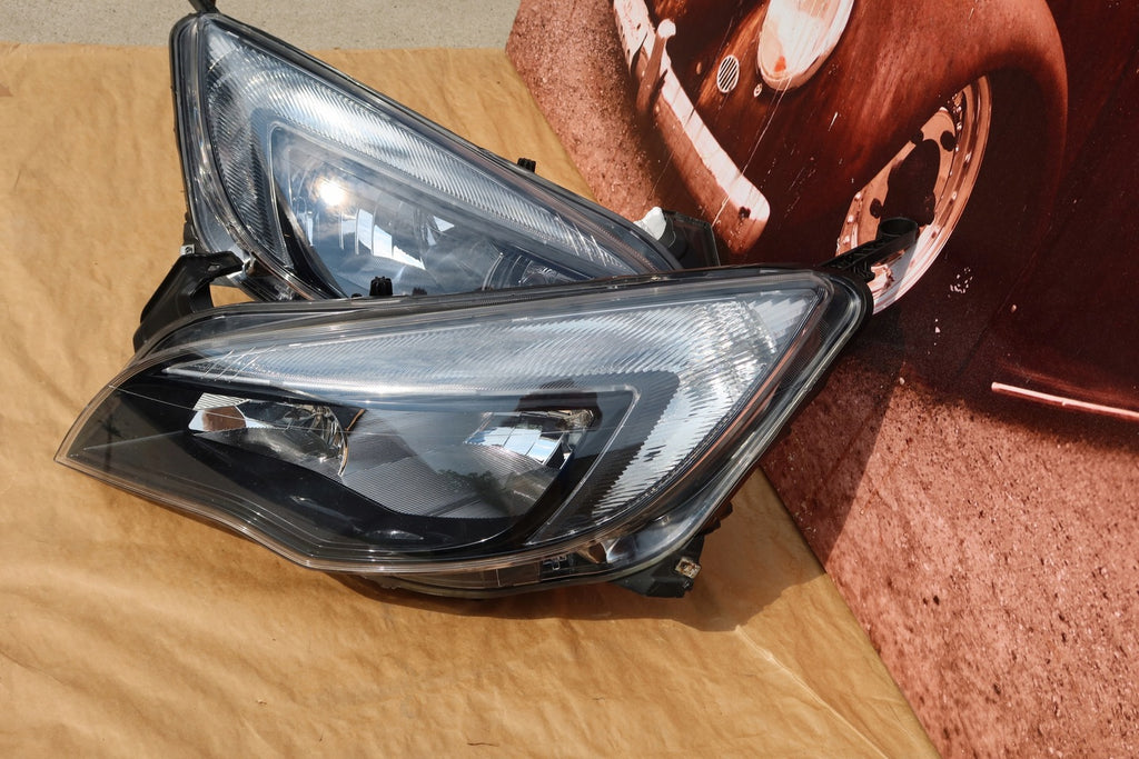 Frontscheinwerfer Opel Astra 13371596 LED Ein Stück (Rechts oder Links)