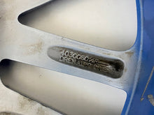 Laden Sie das Bild in den Galerie-Viewer, 1x Alufelge 17 Zoll 7.0&quot; 5x100 403006755R Renault Clio IV Twingo Rim Wheel