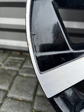 Laden Sie das Bild in den Galerie-Viewer, 1x Alufelge 18 Zoll 7.5&quot; 5x108 50 5ET Glanz Schwarz 32209452 Volvo Xc60