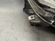 Laden Sie das Bild in den Galerie-Viewer, Frontscheinwerfer Opel Astra J 13253647 1EG010011-02 Rechts Headlight SCH8742912610jx