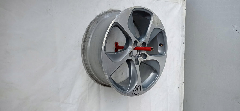 1x Alufelge 18 Zoll 7.5" 5x112 51ET Glanz Silber 8V0601025BQ Audi A3 Mg FEL6840235193qs