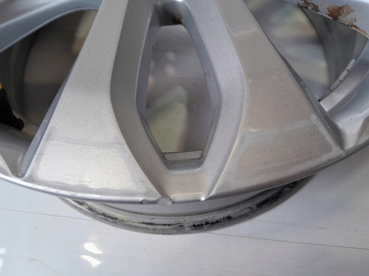 1x Alufelge 16 Zoll 6.5" 5x114.3 44ET Glanz Silber 403007521R Renault Zoe FEL9104234456hn
