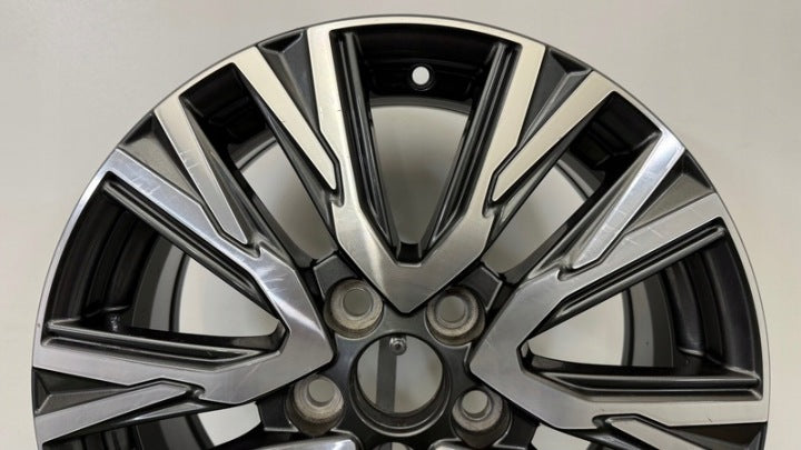 1x Alufelge 17 Zoll 7.0" 5x114.3 50ET Glanz Graphit Mg Corolla Rim Wheel FEL1331585987av