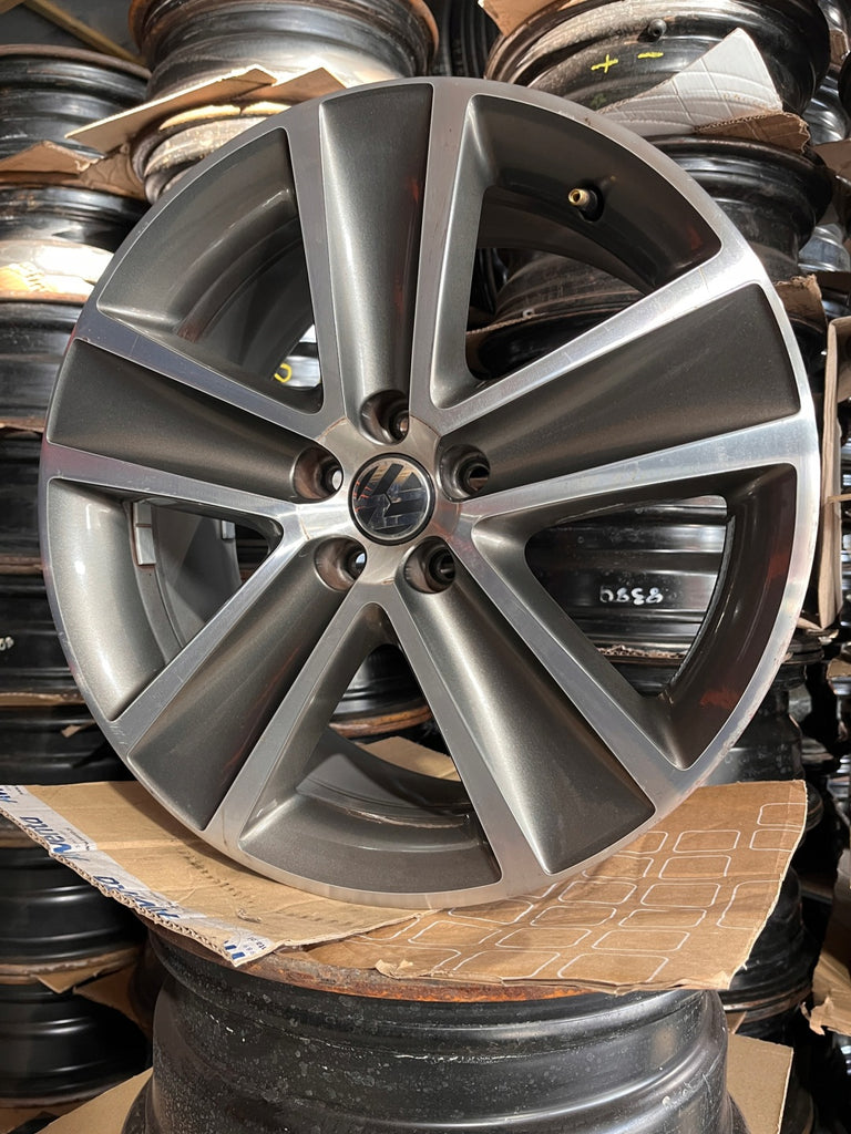 1x Alufelge 17 Zoll 7.5" 5x100 6R0601025P VW I Rim Wheel FEL5564628497hs