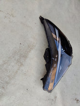 Load image into Gallery viewer, Frontscheinwerfer Hyundai Elantra VII 92101-AA Links Scheinwerfer Headlight SCH6651875750xz
