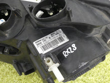 Laden Sie das Bild in den Galerie-Viewer, Frontscheinwerfer BMW 2 F22 F23 7304464 90037557 Rechts Scheinwerfer Headlight