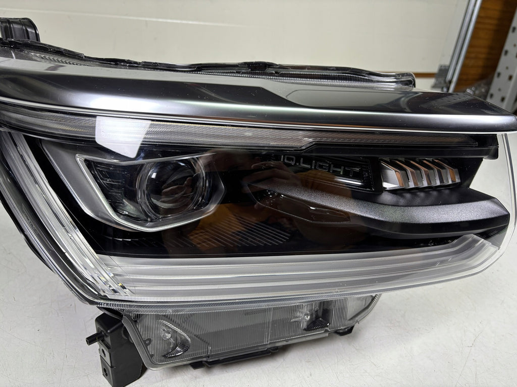 Frontscheinwerfer VW Amarok N1XB13E016DE Rechts Scheinwerfer Headlight SCH6654585349gh
