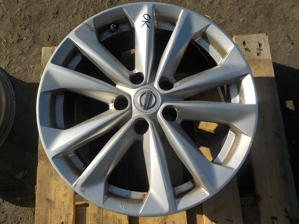 1x Alufelge 17 Zoll 7.0" 5x114.3 40ET Glanz Silber 4EA1A Nissan Qashqai I J10 FEL8687778511so