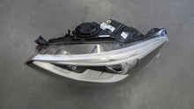 Laden Sie das Bild in den Galerie-Viewer, Frontscheinwerfer BMW F21 F20 7229679-11 Xenon Links Scheinwerfer Headlight SCH1649611508fl