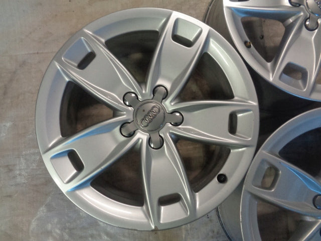 4x Alufelge 17 Zoll 7.5" 5x112 56ET Glanz Silber 8P0601025BL Audi A3 Rim Wheel FEL3884853578rx