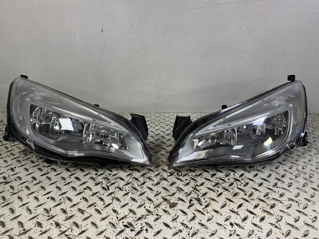 Frontscheinwerfer Opel Astra 13253646 13253647 Ein Satz Scheinwerfer Headlight SCH6348562272lu