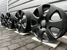 Laden Sie das Bild in den Galerie-Viewer, 4x Alufelge 18 Zoll 7.5&quot; 5x130 53ET Audi Q7 Touareg Rim Wheel