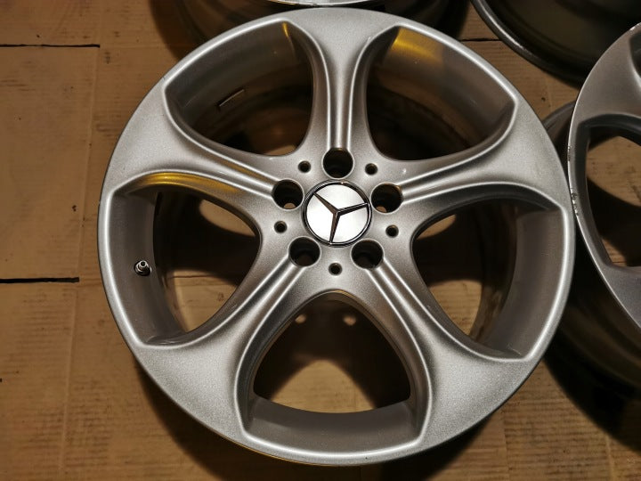 4x Alufelge 18 Zoll 7.5" 5x112 44ET Glanz Silber A2054010600 Mercedes-Benz W205 FEL8209062044lv