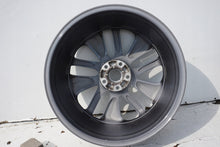 Laden Sie das Bild in den Galerie-Viewer, 1x Alufelge 19 Zoll 8.0&quot; 5x114.3 49ET 403002711R-A Renault Rim Wheel