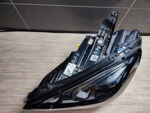 Laden Sie das Bild in den Galerie-Viewer, Frontscheinwerfer Mercedes-Benz Gle A1679066504 Xenon Links Headlight