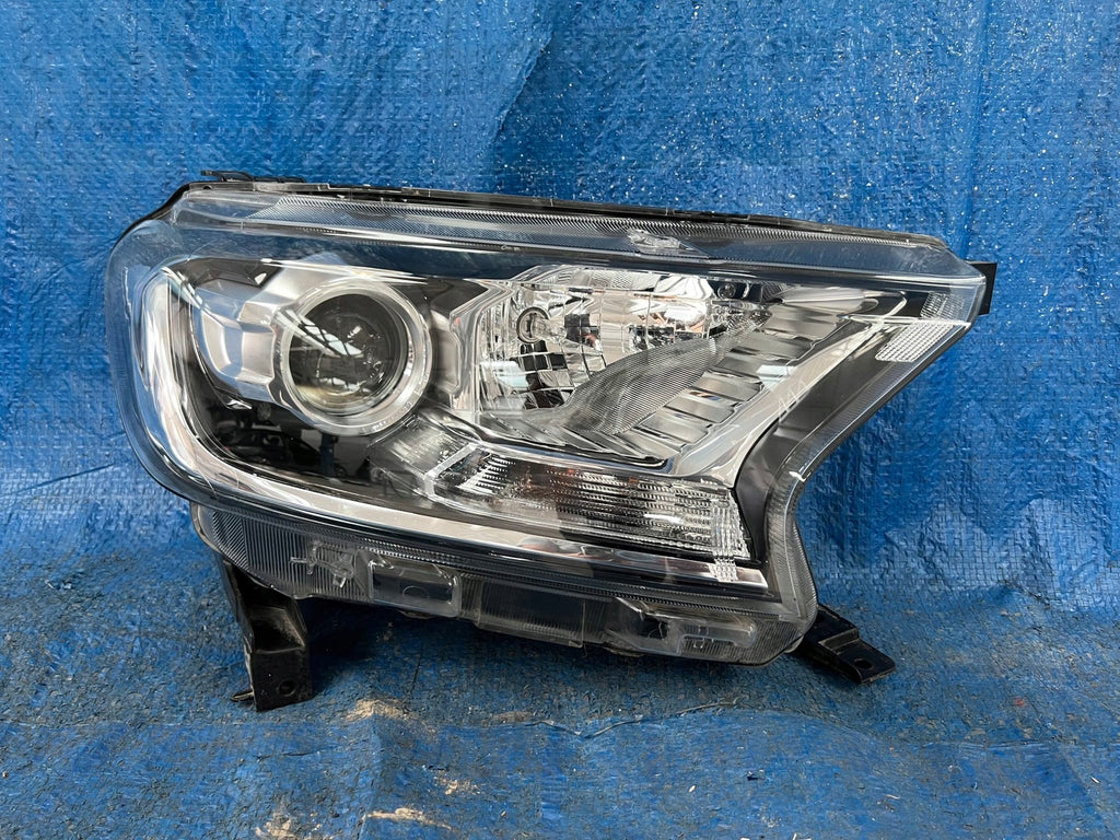 Frontscheinwerfer Ford Ranger Rechts Scheinwerfer Headlight SCH3731887656zu