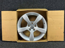 Load image into Gallery viewer, 1x Alufelge 15 Zoll 8X0071495 Audi A1 Rim Wheel FEL1604664613lm