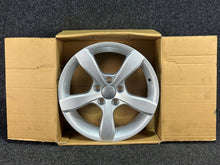 Laden Sie das Bild in den Galerie-Viewer, 1x Alufelge 15 Zoll 8X0071495 Audi A1 Rim Wheel FEL1604664613lm