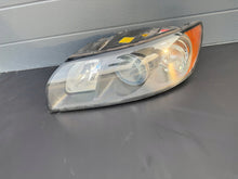 Laden Sie das Bild in den Galerie-Viewer, Frontscheinwerfer Volvo S40 30698877 Xenon FALSE Scheinwerfer Headlight SCH3438316241vf
