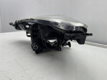 Laden Sie das Bild in den Galerie-Viewer, Frontscheinwerfer Toyota Ractis Rechts Scheinwerfer Headlight SCH8776655912kt