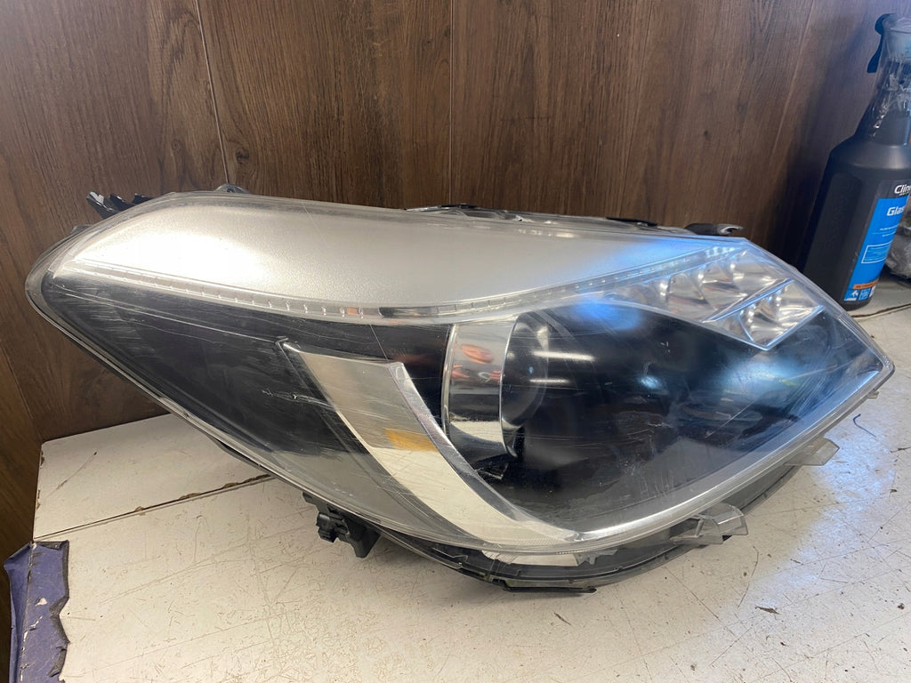 Frontscheinwerfer Toyota Yaris LED Rechts Scheinwerfer Headlight
