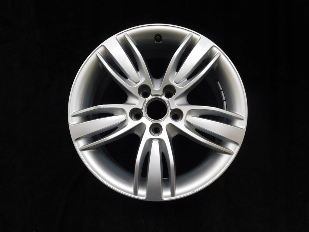 1x Alufelge 17 Zoll 6.5" 5x112 33ET Glanz Silber 8U0601025E Audi Q3 Rim Wheel