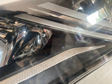 Laden Sie das Bild in den Galerie-Viewer, Frontscheinwerfer Seat Tarraco 5FB941008 LED Rechts Scheinwerfer Headlight