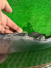 Load image into Gallery viewer, Frontscheinwerfer Toyota Yaris CSC19993 Full LED Links Scheinwerfer Headlight SCH1529619561rp