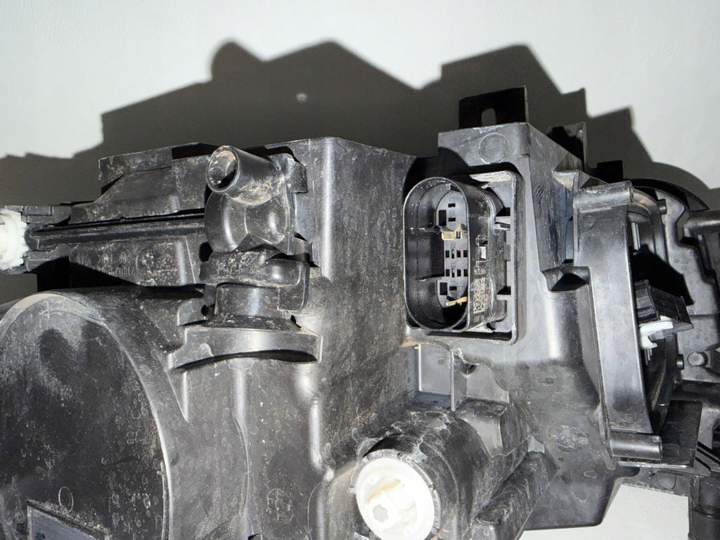 Frontscheinwerfer Mercedes-Benz W247 A2479062603 Rechts Scheinwerfer Headlight SCH9807893325sr