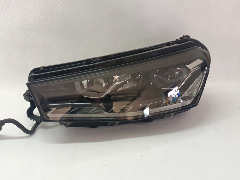 Frontscheinwerfer Skoda Fabia 6VB941015 Links Scheinwerfer Headlight SCH1315775486km