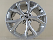 Laden Sie das Bild in den Galerie-Viewer, 1x Alufelge 17 Zoll 6.5&quot; 5x100 48ET Glanz Silber 6F9601025H Seat Arona Rim Wheel
