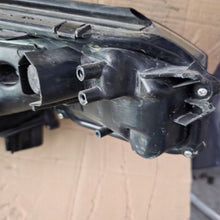 Laden Sie das Bild in den Galerie-Viewer, Frontscheinwerfer Toyota C-Hr Chr 81150-F4071 Links Scheinwerfer Headlight SCH1714175405ck