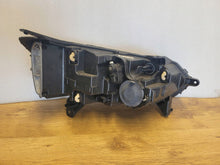 Laden Sie das Bild in den Galerie-Viewer, Frontscheinwerfer Dacia Sandero III Logan 260602561R LED Rechts oder Links
