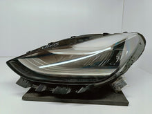 Laden Sie das Bild in den Galerie-Viewer, Frontscheinwerfer Tesla Model 3 5yj3 1077375-00-C 2017-5YJ3 Full LED Links