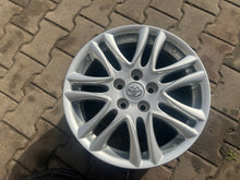 Laden Sie das Bild in den Galerie-Viewer, 1x Alufelge 17 Zoll 7.0" 5x114.3 Toyota Avensis Rim Wheel FEL9999352401ue