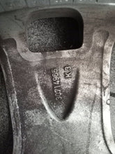 Load image into Gallery viewer, 1x Alufelge 17 Zoll 30714965 Volvo S40 I Rim Wheel FEL5553350443ue