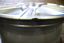 Load image into Gallery viewer, 1x Alufelge 18 Zoll 8.0" 5x108 42ET Glanz Silber 31445301 Volvo V90 Xc90 II Xc60