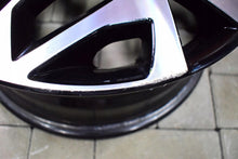 Load image into Gallery viewer, 1x Alufelge 16 Zoll 6.5&quot; 4x100 48ET Glanz Schwarz 52910-K7300 Hyundai I10