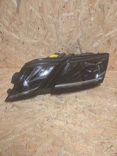Laden Sie das Bild in den Galerie-Viewer, Frontscheinwerfer Skoda Octavia III 030110423100 LE15A63695E1941015D LED Links SCH2684443304dw