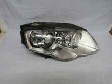 Laden Sie das Bild in den Galerie-Viewer, Frontscheinwerfer VW Passat 3C0941752D Xenon Rechts Scheinwerfer Headlight