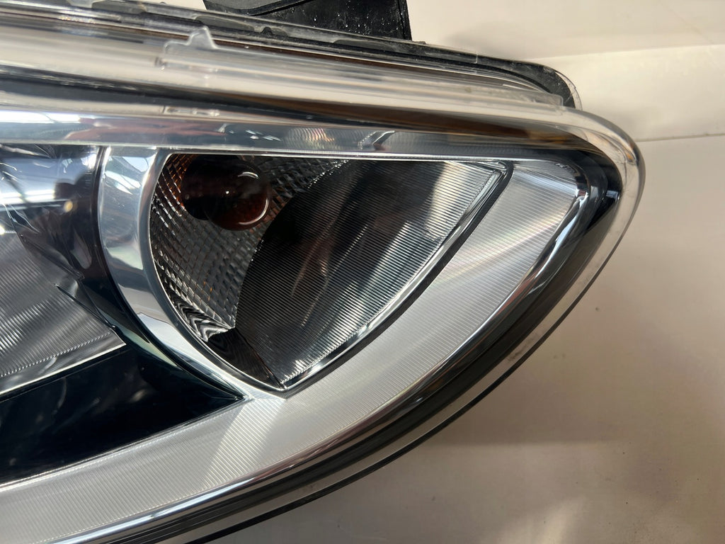 Frontscheinwerfer Hyundai I10 92102-B9000 Rechts Scheinwerfer Headlight