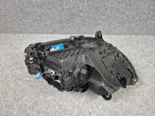 Laden Sie das Bild in den Galerie-Viewer, Frontscheinwerfer Mercedes-Benz W206 A2069062903 LED Links Headlight SCH7716232853fl