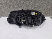 Laden Sie das Bild in den Galerie-Viewer, Frontscheinwerfer Mercedes-Benz W177 A1779065303 Links Scheinwerfer Headlight SCH6060312251zh