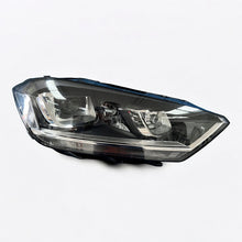 Laden Sie das Bild in den Galerie-Viewer, Frontscheinwerfer VW Sportsvan 517941032B Rechts Scheinwerfer Headlight