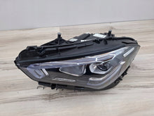 Laden Sie das Bild in den Galerie-Viewer, Frontscheinwerfer Mercedes-Benz Cla C118 A1189068200 Links Headlight SCH2484658049cl